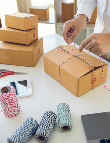 Tätigkeiten beim Nebenjob: Geschenke packen